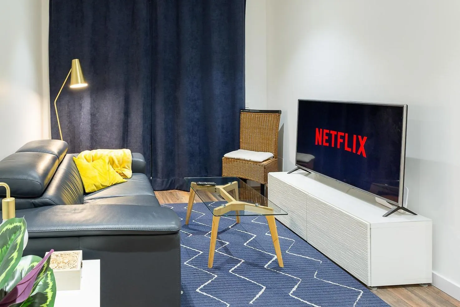 Andbnb I Apartamento Centrico Con Terraza Y Parking Gratuito Andorra-a-Velha